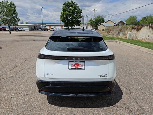 Used 2023 Nissan Ariya AWD/4WD image 6