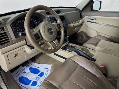 Used 2011 Jeep Liberty Sport w/ Popular Equipment Group AWD/4WD image 10