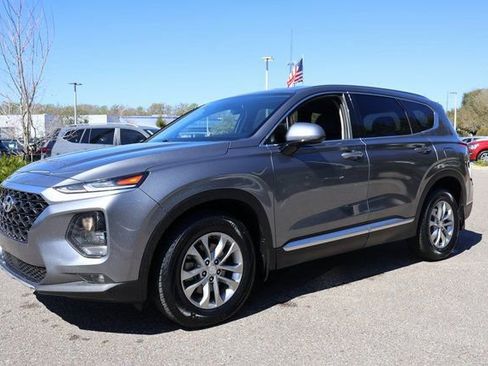 Used 2019 Hyundai Santa Fe SEL image 3