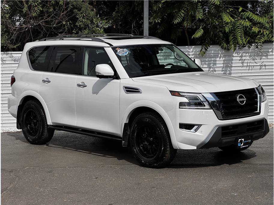 Used 2023 Nissan Armada SL w/ Cargo Package AWD/4WD image 6