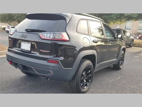 Used 2019 Jeep Cherokee Trailhawk image 45
