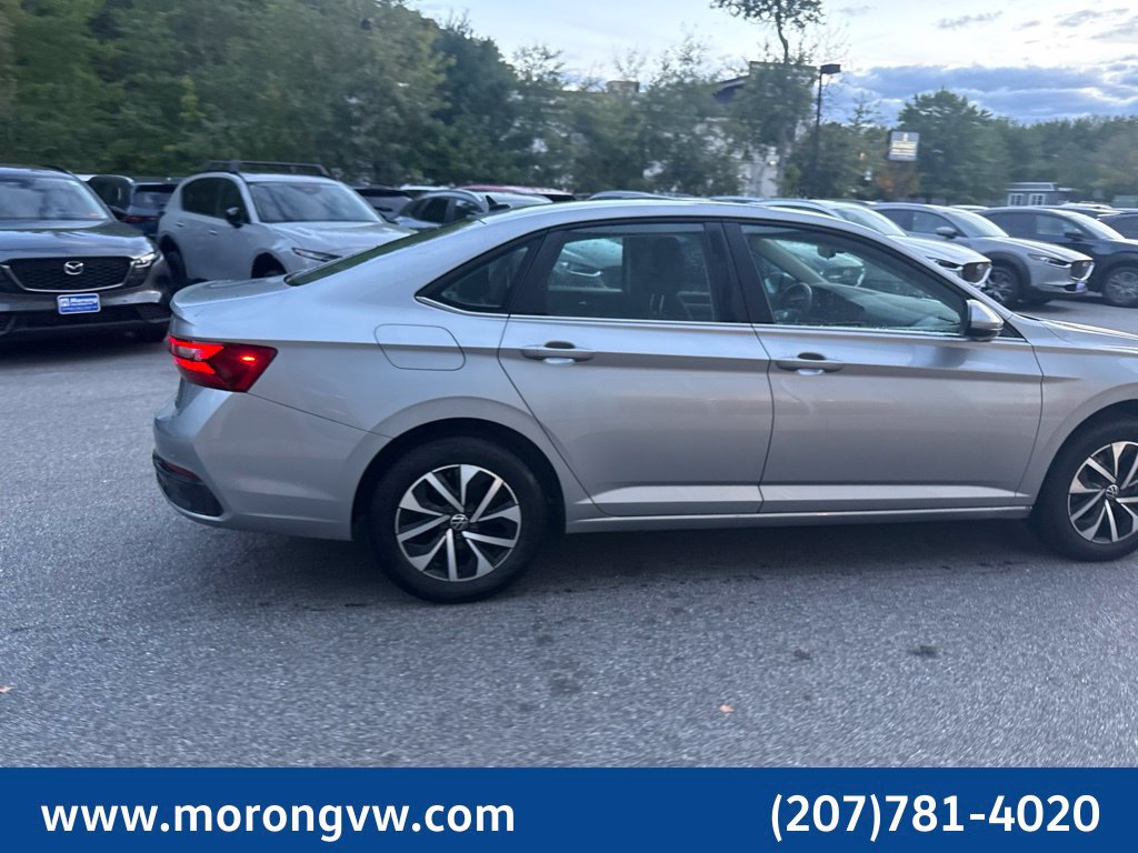 Used 2023 Volkswagen Jetta S FWD image 4