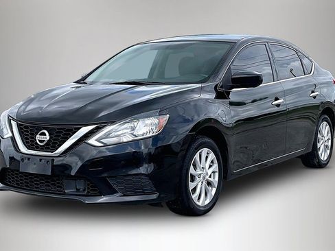 Used 2018 Nissan Sentra SV FWD image 2