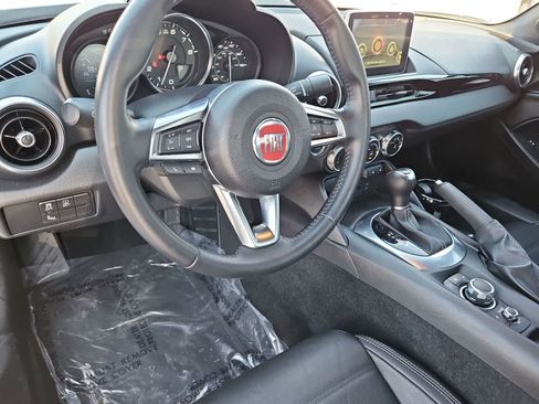 Used 2020 FIAT 124 Spider Lusso w/ Convenience Group image 11