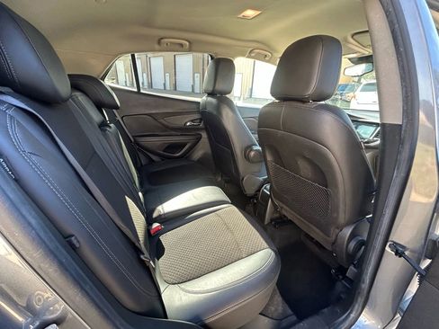 Used 2020 Buick Encore Preferred image 10