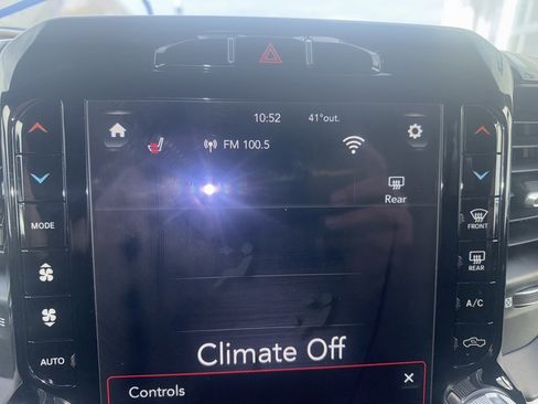 Used 2019 RAM 2500 Laramie image 28