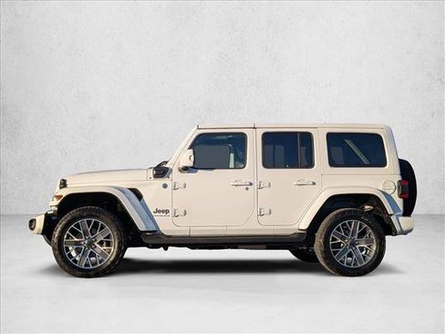 Used 2024 Jeep Wrangler High Altitude image 9