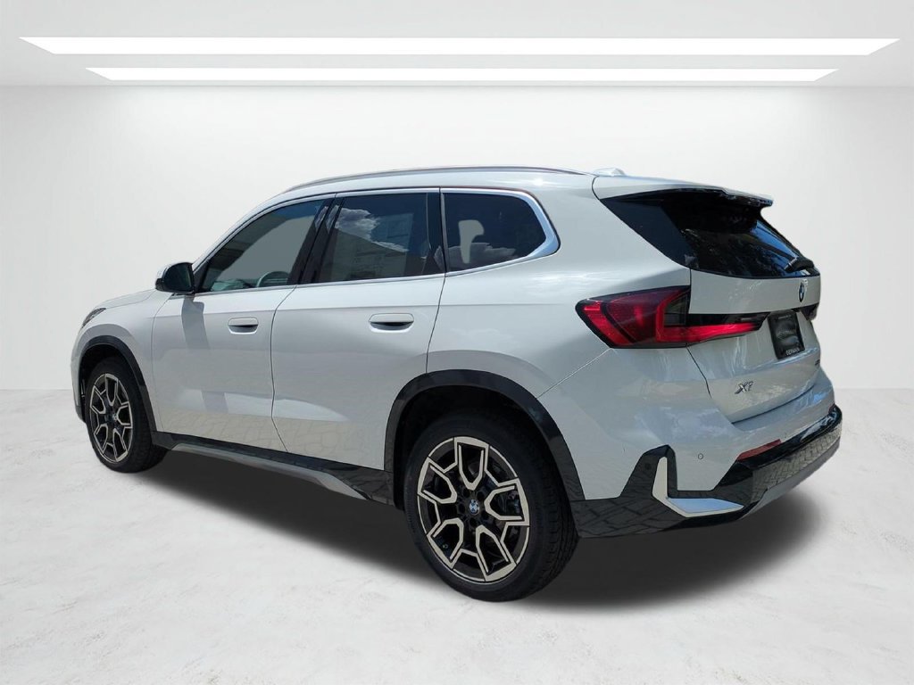 New 2027 BMW X1 xDrive28i AWD/4WD image 6