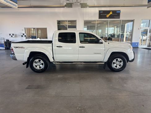 Used 2012 Toyota Tacoma 4x4 Double Cab image 6