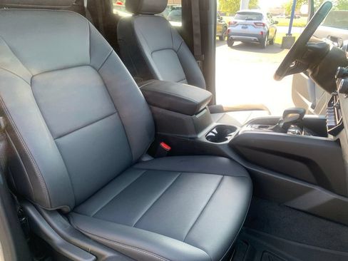 Used 2024 Chevrolet Colorado LT w/ LT Convenience Package III AWD/4WD image 26