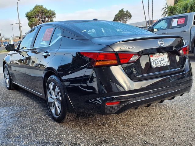 Certified 2025 Nissan Altima 2.5 S FWD image 3