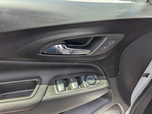 Used 2024 Chevrolet Equinox RS w/ RS Leather Package FWD image 12