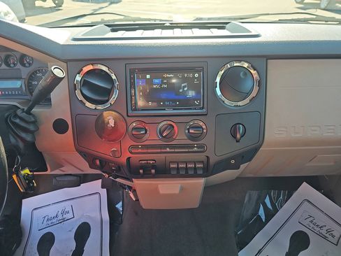 Used 2009 Ford F250 2WD Crew Cab Super Duty image 16
