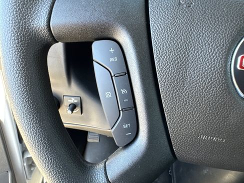 New 2025 GMC Savana 3500 w/ Power Convenience Package RWD image 31