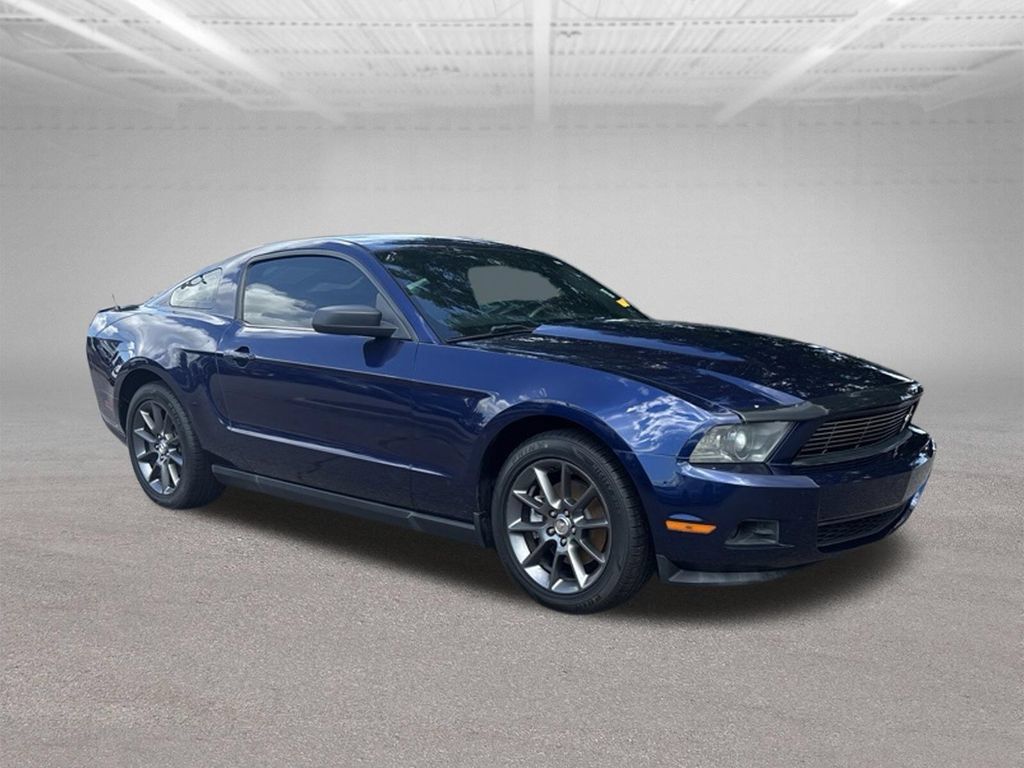 Used 2011 Ford Mustang Premium w/ 203A Rapid Spec Order Code RWD image 9