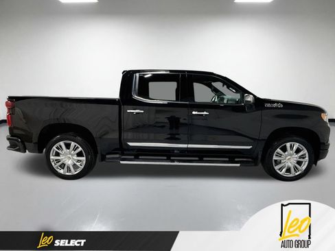 Used 2024 Chevrolet Silverado 1500 High Country AWD/4WD image 6