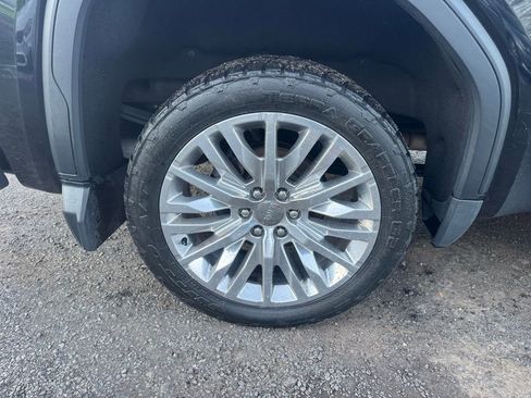 Used 2019 GMC Sierra 1500 Denali w/ Denali Ultimate Package image 18