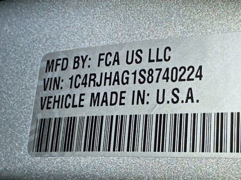 New 2025 Jeep Grand Cherokee Altitude AWD/4WD image 18