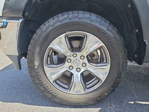 Used 2020 RAM 1500 Laramie AWD/4WD image 35