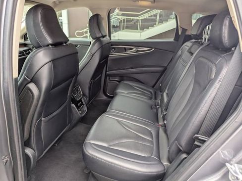 Certified 2022 Lincoln Nautilus Reserve w/ Equipment Group 201A image 13