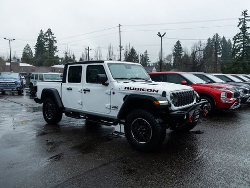 Used 2024 Jeep Gladiator Rubicon w/ Convenience Group image 29