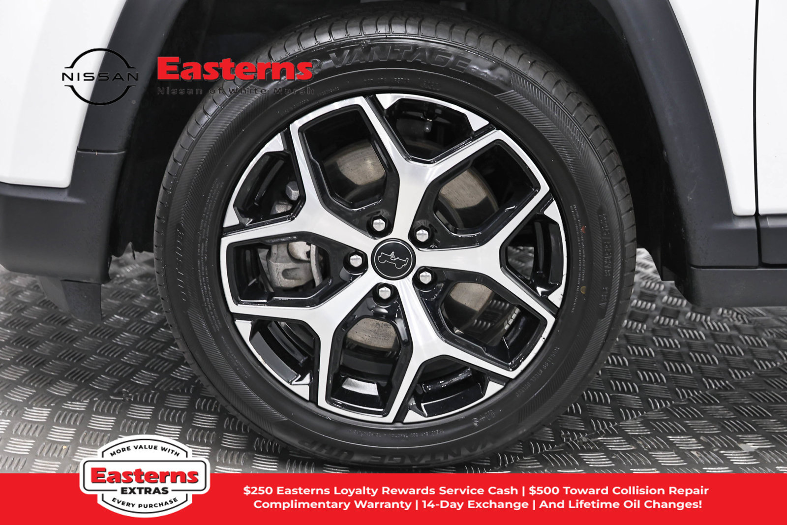 Used 2025 Jeep Compass Limited AWD/4WD image 31