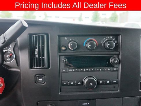 Used 2024 GMC Savana 2500 w/ Driver Convenience Package RWD image 5