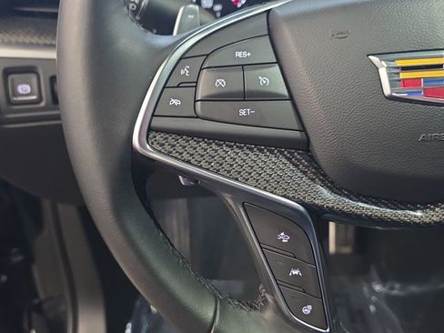 Certified 2024 Cadillac XT5 Sportv image 17