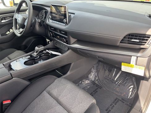 New 2026 Nissan Rogue SV image 10