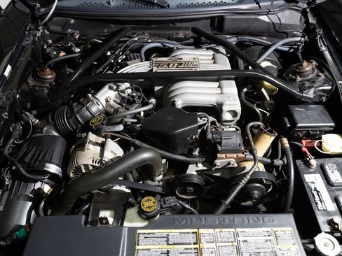 Used 1995 Ford Mustang GT RWD image 45