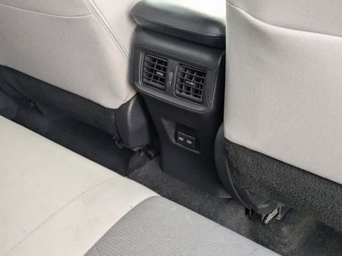 Used 2022 Toyota RAV4 XLE image 30