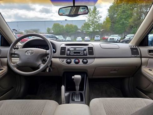Used 2004 Toyota Camry FWD image 20