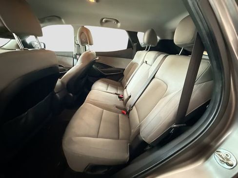 Used 2017 Hyundai Santa Fe Sport FWD image 22
