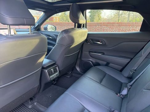 Used 2023 Toyota Crown Limited image 25