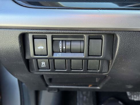 Used 2017 Subaru Legacy 2.5i Sport image 18