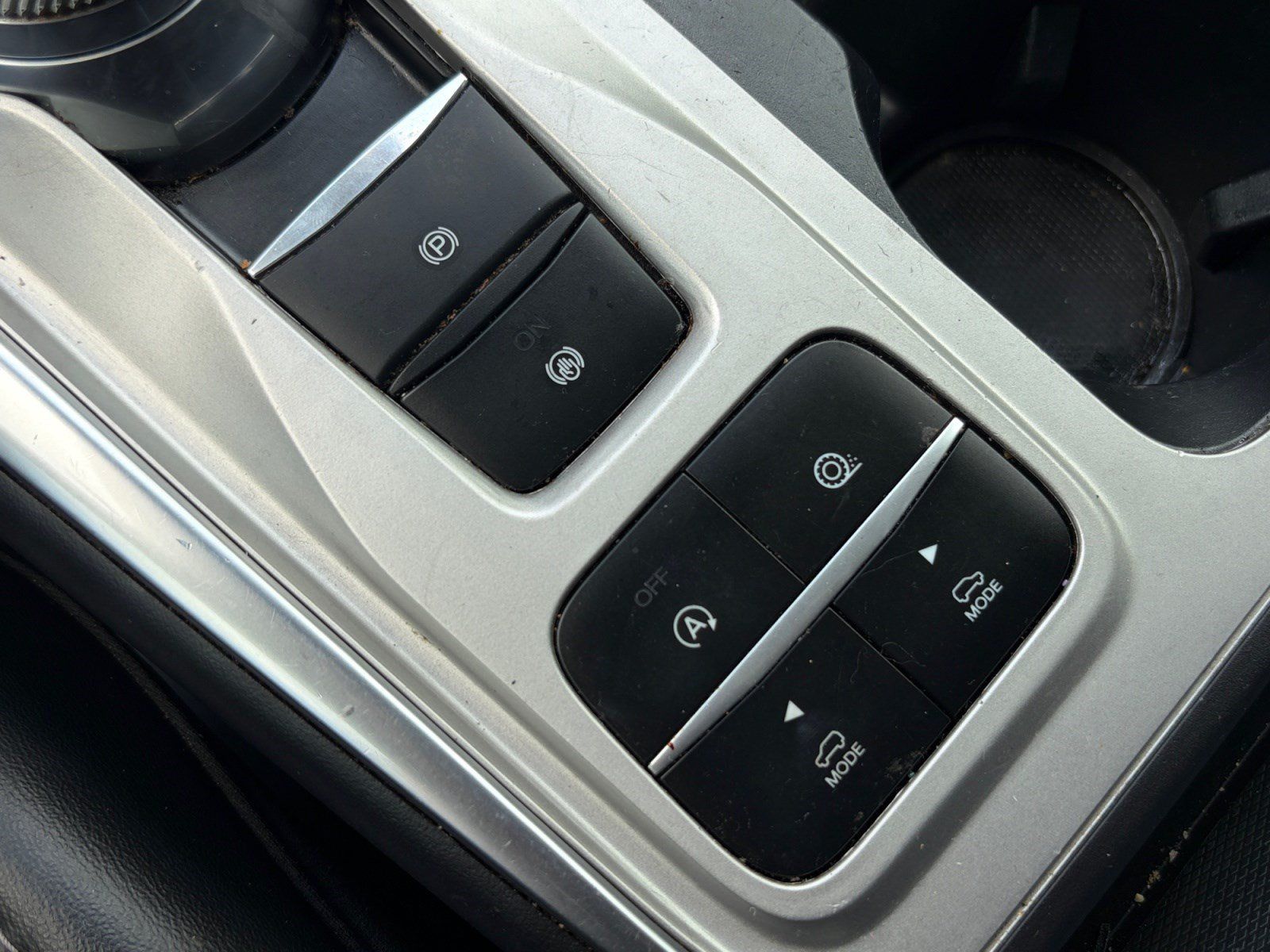 Used 2023 Ford Explorer XLT w/ Equipment Group 202A RWD image 20