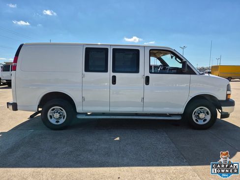 Certified 2024 Chevrolet Express 2500 w/ Driver Convenience Package RWD image 8