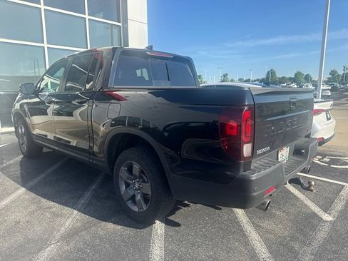 Used 2024 Honda Ridgeline TrailSport image 2