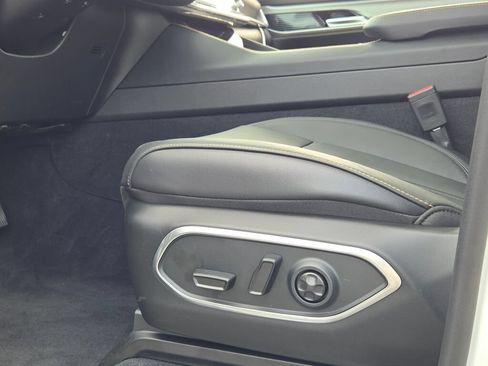 New 2026 Jeep Grand Wagoneer 4WD image 27