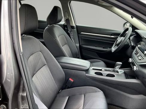 Used 2022 Nissan Altima 2.5 SV image 20