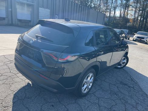 Used 2023 Honda HR-V LX image 11