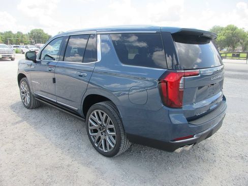 New 2026 GMC Yukon Denali Ultimate AWD/4WD image 6
