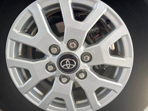 Used 2024 Toyota Tacoma SR image 5