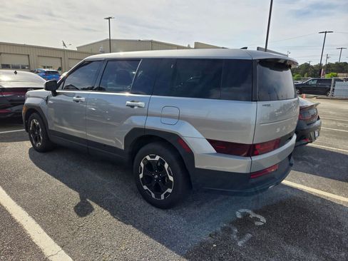 Used 2024 Hyundai Santa Fe SE image 7