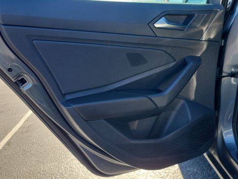 Used 2023 Volkswagen Jetta Sport image 11