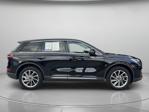 Used 2025 Lincoln Corsair FWD w/ Equipment Group 101A image 2