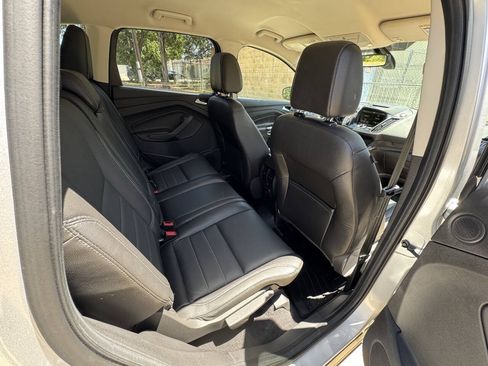 Used 2015 Ford Escape Titanium FWD image 35