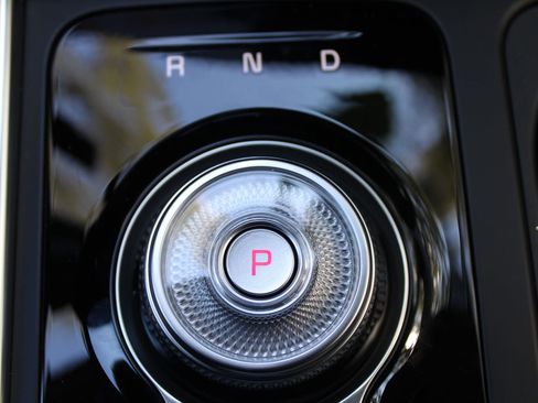 New 2026 Kia Carnival EX image 40