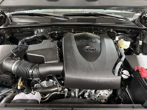 Used 2023 Toyota Tacoma SR AWD/4WD image 24