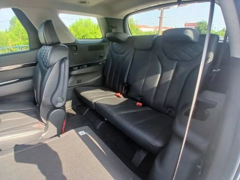 Used 2022 Hyundai Palisade Limited FWD image 24
